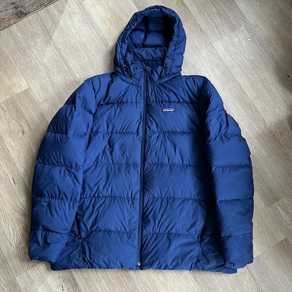 Patagonia XXL down puffer coat